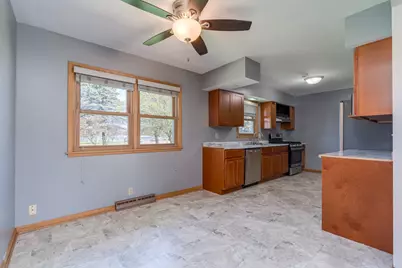 209 Hillcrest Way, Le Sueur, MN 56058 - Photo 7