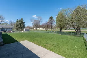 209 Hillcrest Way, Le Sueur, MN 56058 - Photo 27