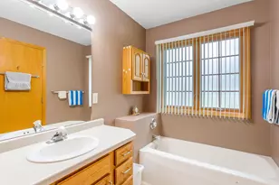 2645 Golf View Dr, River Falls, WI 54022 - Photo 21