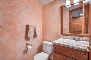 18661 Clear View Ct, Minnetonka, MN 55345 - Photo 19