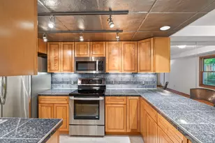 18661 Clear View Ct, Minnetonka, MN 55345 - Photo 17