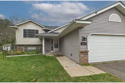 26245 Golden Avenue, Wyoming, MN 55092 - Photo 3
