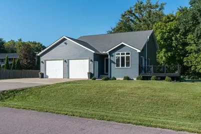 200 Mapleridge Drive, Mankato, MN 56001 - Photo 1