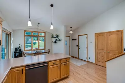 200 Mapleridge Drive, Mankato, MN 56001 - Photo 11