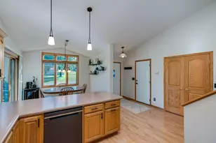 200 Mapleridge Dr, Mankato, MN 56001 - Photo 11