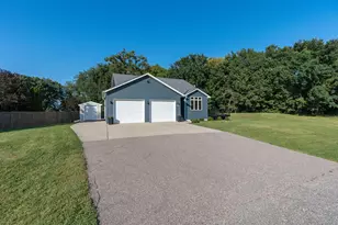200 Mapleridge Dr, Mankato, MN 56001 - Photo 39