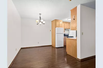 2800 Hillsboro Avenue N #214, New Hope, MN 55427 - Photo 5