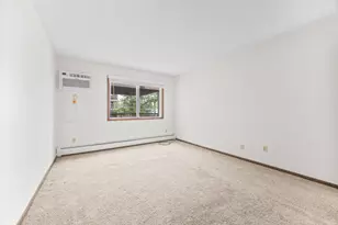 2800 Hillsboro Ave N, New Hope, MN 55427 - Photo 15