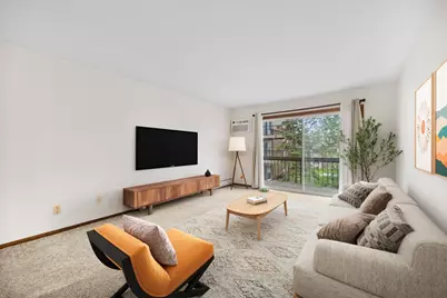 2800 Hillsboro Avenue N #214, New Hope, MN 55427 - Photo 9