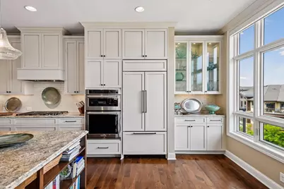 875 Lake Street N #401, Wayzata, MN 55391 - Photo 5