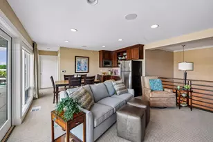 875 Lake St N, Wayzata, MN 55391 - Photo 29