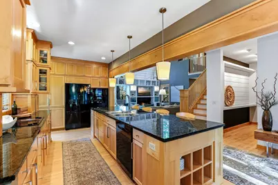 4939 Whispering Way, Eagan, MN 55122 - Photo 9