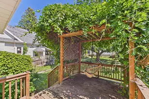 1317 N 5th St, Mankato, MN 56001 - Photo 11