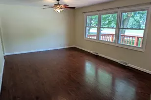 851 4th Ave SE, Wells, MN 56097 - Photo 5