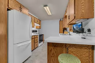 16795 Lake Ave, Paynesville, MN 56362 - Photo 33