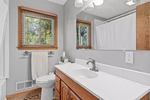 6810 Brookview Dr NE, Fridley, MN 55432 - Photo 17