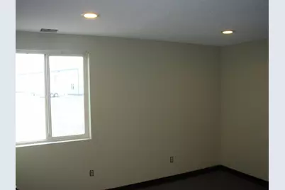 945 5th Avenue SE #1 & 2, Hutchinson, MN 55350 - Photo 9