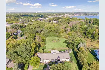 330 Peavey Road, Wayzata, MN 55391 - Photo 3