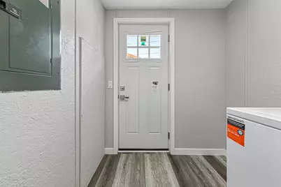 104 Central Avenue S, Dodge Center, MN 55927 - Photo 17