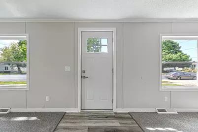 104 Central Avenue S, Dodge Center, MN 55927 - Photo 3
