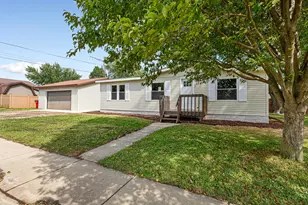 104 Central Ave S, Dodge Center, MN 55927 - Photo 1
