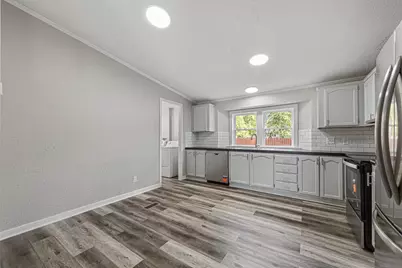 104 Central Avenue S, Dodge Center, MN 55927 - Photo 15