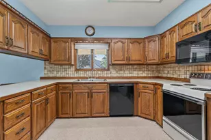 1916 6th Ave SE, Austin, MN 55912 - Photo 9