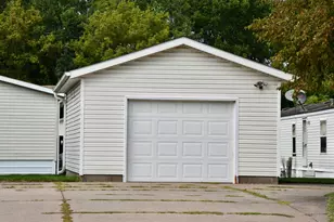 708 1st St E, Milaca, MN 56353 - Photo 29