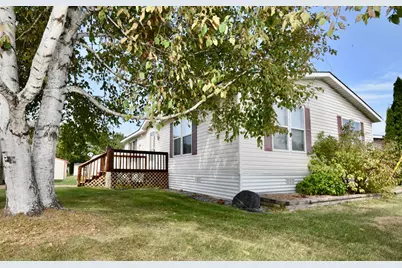 708 1st Street E, Milaca, MN 56353 - Photo 7