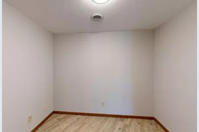 808 Lake Chapeau Drive #105, Albert Lea, MN 56007 - Photo 15