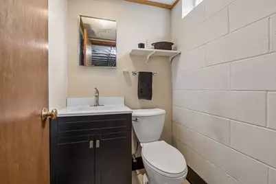 2150 Aquila Avenue N, Golden Valley, MN 55427 - Photo 33