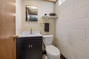 2150 Aquila Ave N, Golden Valley, MN 55427 - Photo 33