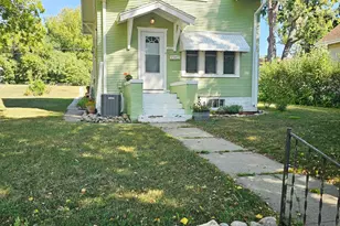 822 4th Ave, Madison, MN 56256 - Photo 1