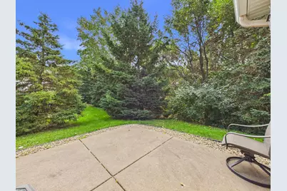 920 Evergreen Court, Vadnais Heights, MN 55127 - Photo 23