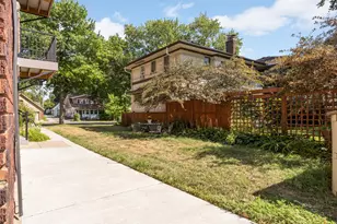 127 Lexington Parkway S, Saint Paul, MN 55105 - Photo 21