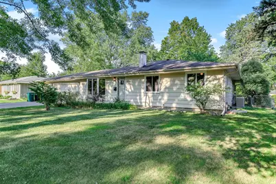 8500 Quinn Avenue S, Bloomington, MN 55437 - Photo 3