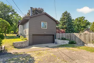 8945 Colfax Ave S, Bloomington, MN 55420 - Photo 29