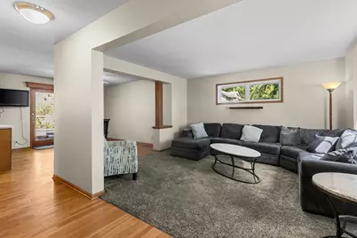 379 Wheelock Parkway E, Saint Paul, MN 55130 - Photo 3