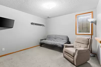 379 Wheelock Parkway E, Saint Paul, MN 55130 - Photo 25