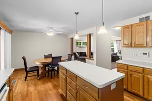 379 Wheelock Parkway E, Saint Paul, MN 55130 - Photo 11