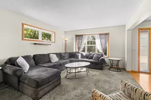 379 Wheelock Parkway E, Saint Paul, MN 55130 - Photo 7