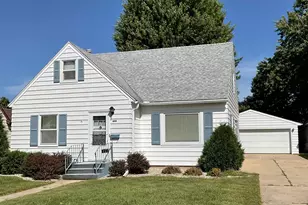 604 13th Ave SW, Austin, MN 55912 - Photo 1