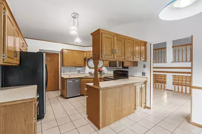 9163 Ranchview Lane N, Maple Grove, MN 55369 - Photo 5
