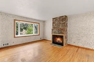 9087 Northwood Pkwy, New Hope, MN 55427 - Photo 5