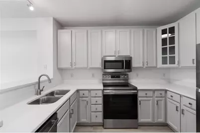660 N 2nd St #301, Minneapolis, MN 55401 - Photo 9