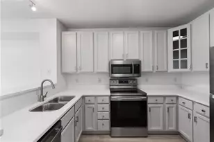 660 N 2nd St, Minneapolis, MN 55401 - Photo 9