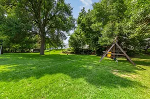 707 N Hennepin St, Winthrop, MN 55396 - Photo 37
