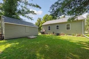 707 N Hennepin St, Winthrop, MN 55396 - Photo 27