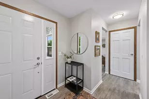 2708 Boone Ave N, New Hope, MN 55427 - Photo 3