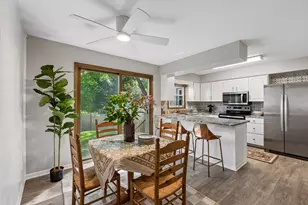 2708 Boone Ave N, New Hope, MN 55427 - Photo 9